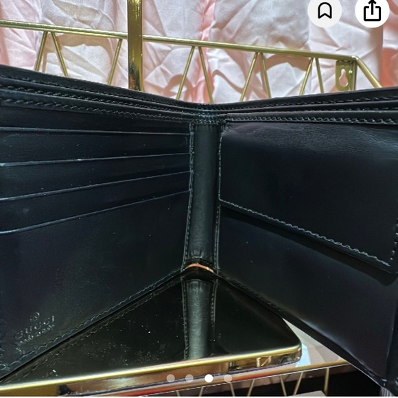 Gucci snake bifold wallet - Picture 3 of 4